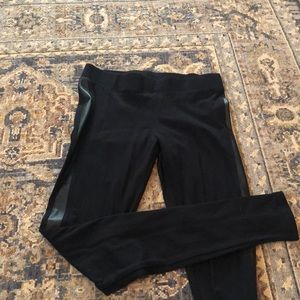 NWOT AE Leggings M with leather strip